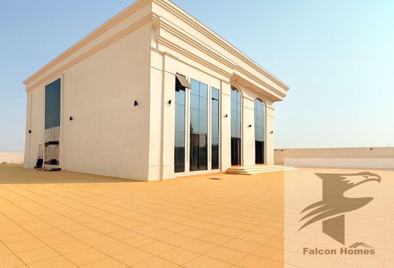 Brand New 5BR Villa with Big Garden photo 2