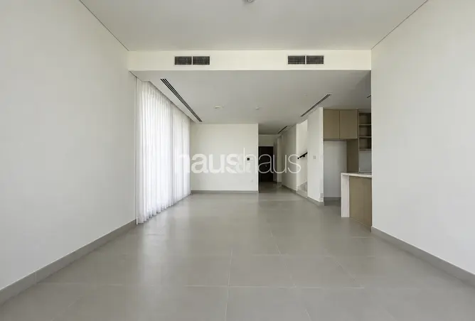 82780601 - Property Image 3