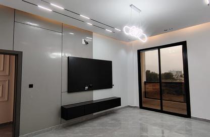Villa - 5 - 7 for sale in Al Helio Downtown - Al Helio - Ajman