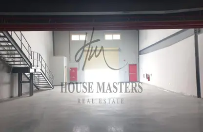 مستودع - استوديو - 1 حمام للايجار في مدينة الإمارات الصناعية - الشارقة
