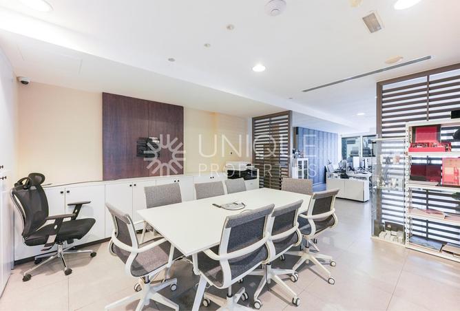 100858671 - Property Image 2