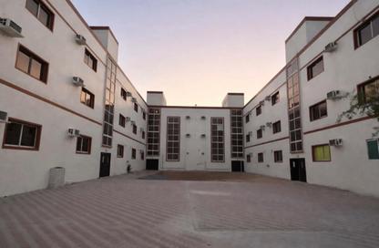 سكن عمال - استوديو - 8 حمامات للايجار في الحيل - الفجيرة