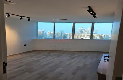 Duplex - 4 Bedrooms - 3 Bathrooms for rent in Horizon Tower - Dubai Marina - Dubai