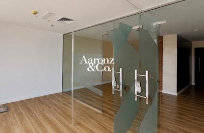 Office Space - Studio for rent in Lake Central - Business Bay - Dubai