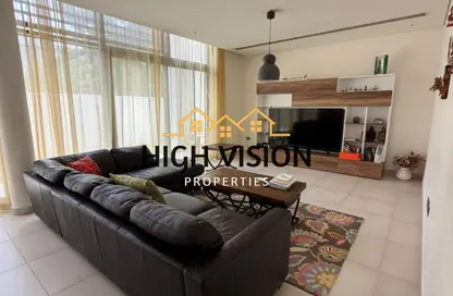 Villa - 4 Bedrooms - 5 Bathrooms for rent in West Yas - Yas Island - Abu Dhabi