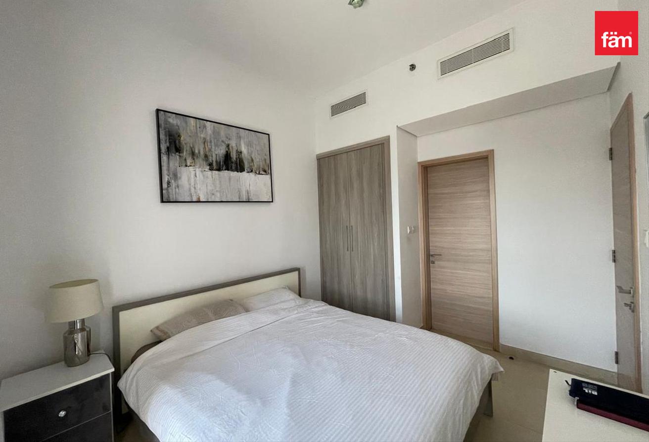 Fully Furnished | Vacant | Prime Location photo 5