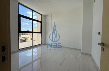 فيلا - 4 غرف نوم - 6 حمامات للايجار في فلل اليكانتي - قمم النصر - مدينة دبي الرياضية - دبي