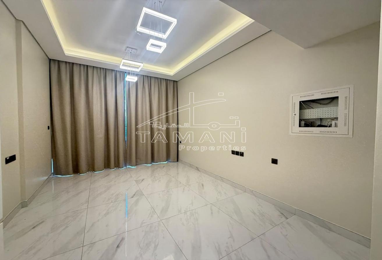 Exclusive Unit | Vacant | Modern Living photo 6