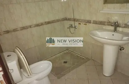 شقة - 2 غرف نوم - 2 حمامات للايجار في مبنى القاسمية 10 - المحطة - القاسمية - الشارقة