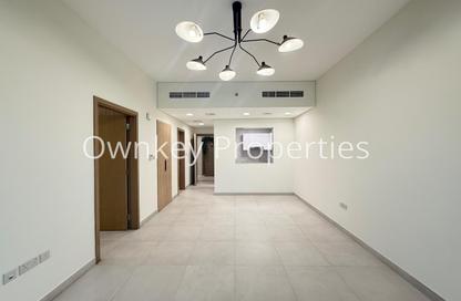 Apartment - 2 Bedrooms - 3 Bathrooms for rent in Al Nasr Central Building - Oud Metha - Bur Dubai - Dubai