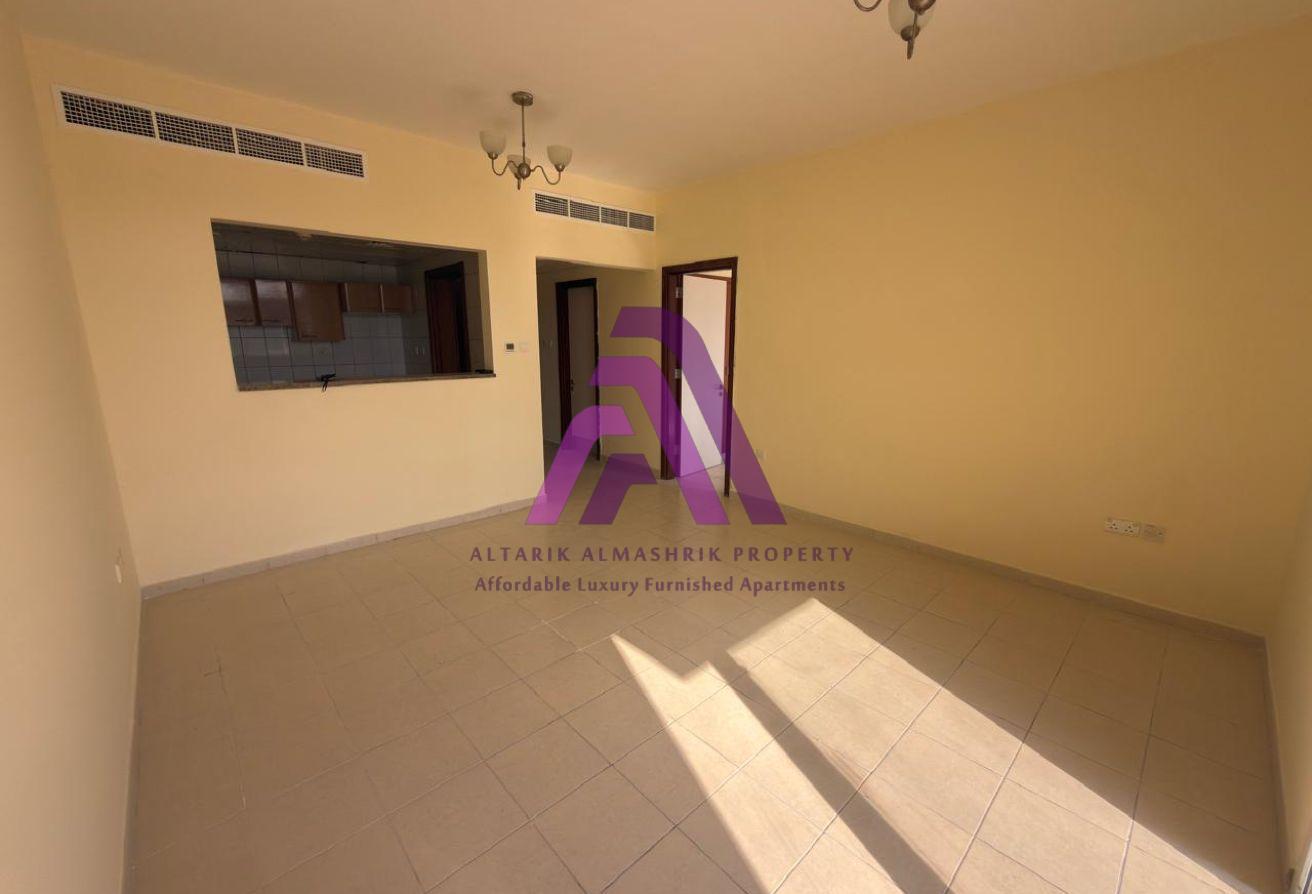 1BR Unfurnished Apartment | China Cluster photo 3