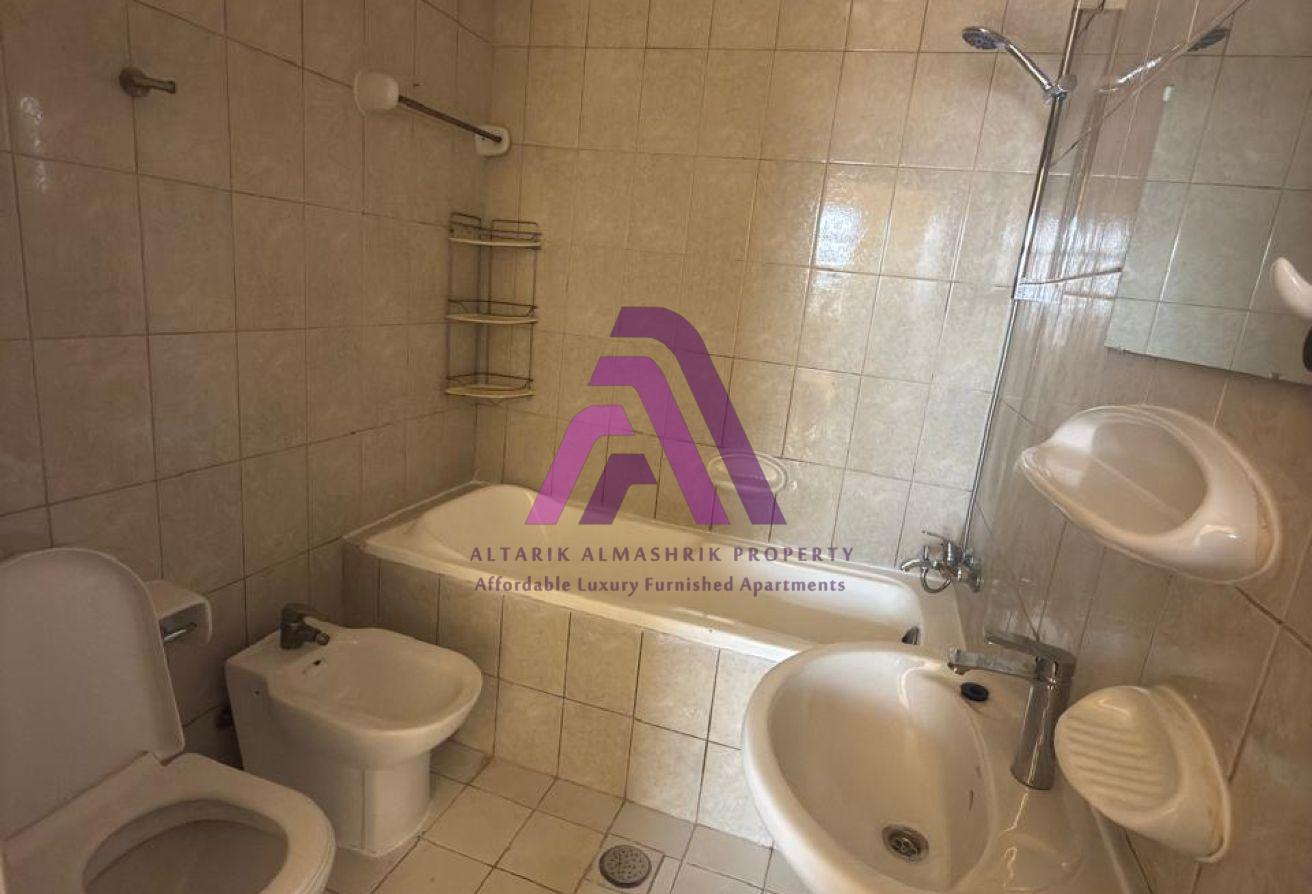 1BR Unfurnished Apartment | China Cluster photo 10