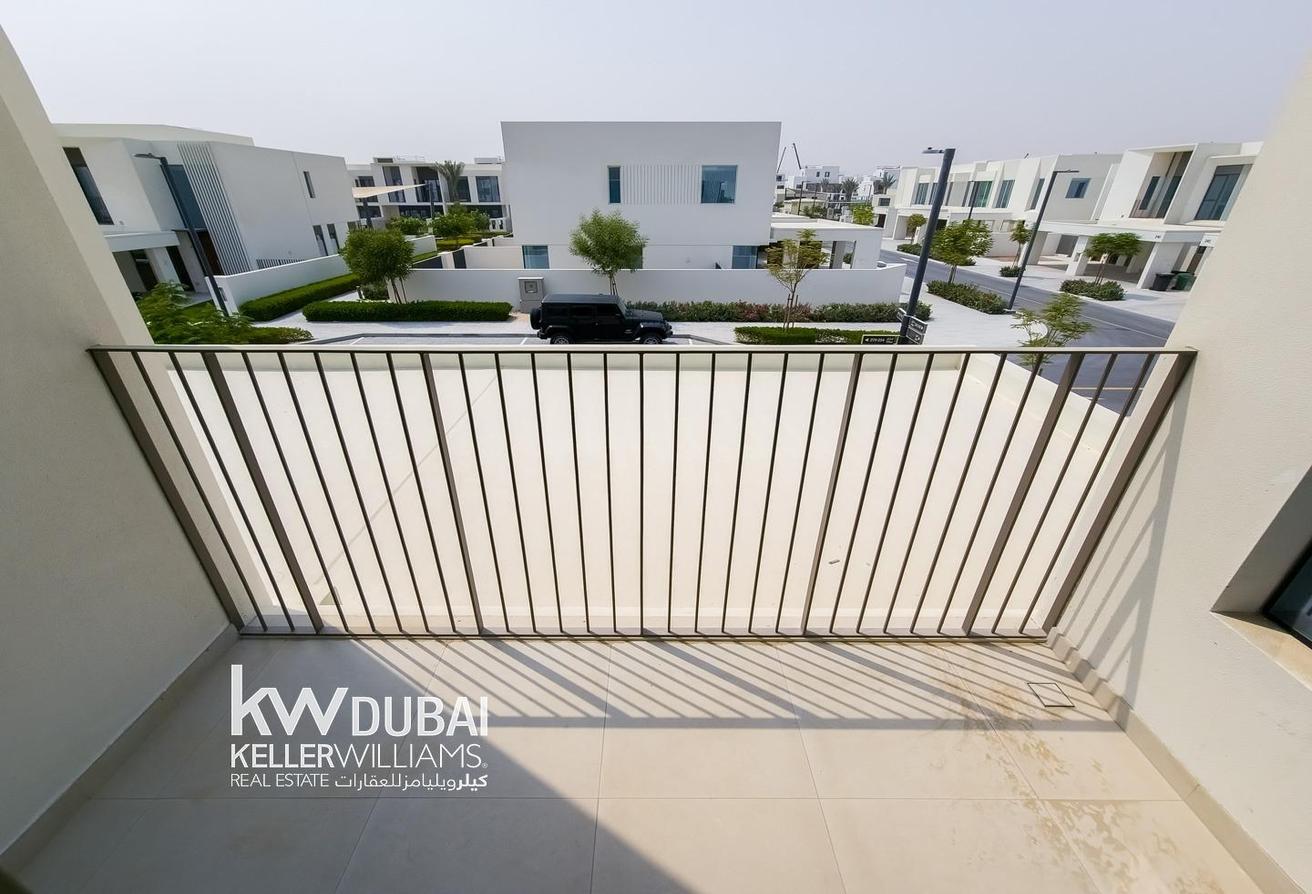 Corner Unit | Unfurnished | Brand New | Vacant photo 24