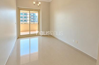 Apartment - 1 - 2 for rent in Dream Tower 1 - Dream Towers - Dubai Marina - Dubai