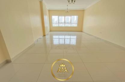 Apartment - 3 Bedrooms - 4 Bathrooms for rent in Al Khan Corniche - Al Khan - Sharjah