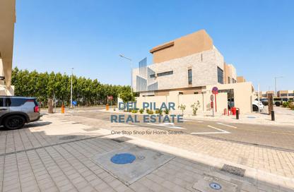Townhouse - 3 Bedrooms - 3 Bathrooms for rent in Aldhay at Bloom Gardens - Bloom Gardens - Al Salam Street - Abu Dhabi