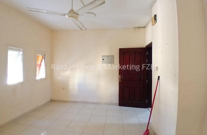 Apartment - Studio - 1 for rent in Al Nabaa Building - Al Naba'ah - Al Sharq - Sharjah