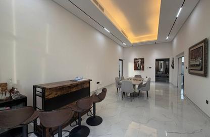 Villa - 4 Bedrooms - 5 Bathrooms for rent in Al Aweer 1 - Al Aweer - Dubai