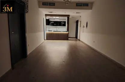 شقة - 3 غرف نوم - 4 حمامات للبيع في برج بارادايس ليك ب2 - ابراج بحيرة بارادايس - مدينة الإمارات - عجمان