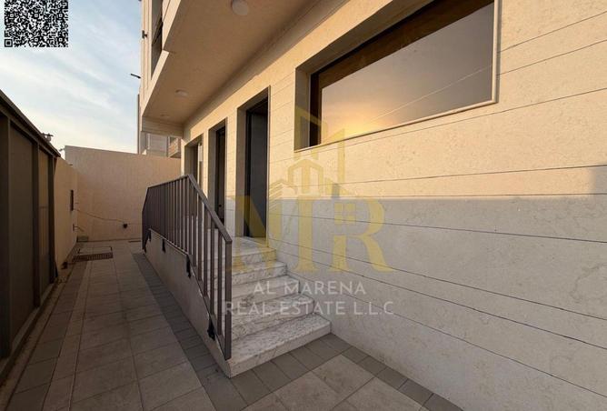 60158705 - Property Image 3