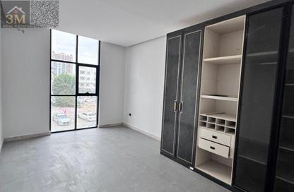 Apartment - Studio - 1 Bathroom for rent in Al Watan Tower - Ajman Corniche Road - Ajman