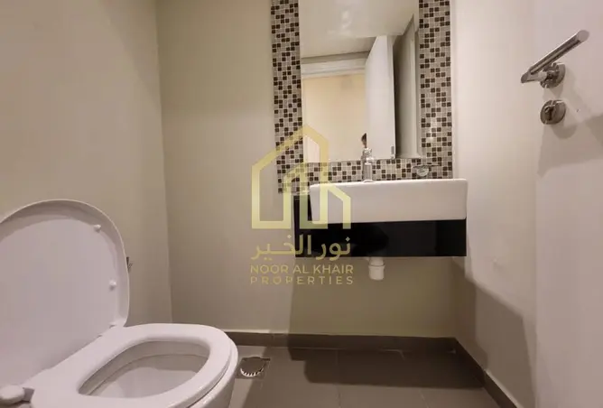 127042700 - Property Image 3