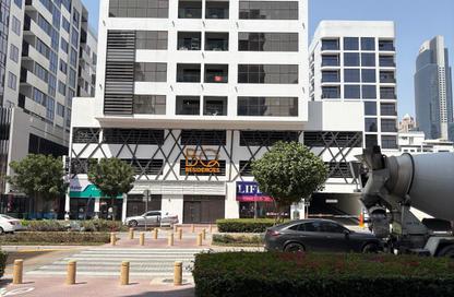 Shop - Studio - 2 Bathrooms for rent in Haas Building - Jumeirah Garden City - Al Satwa - Dubai