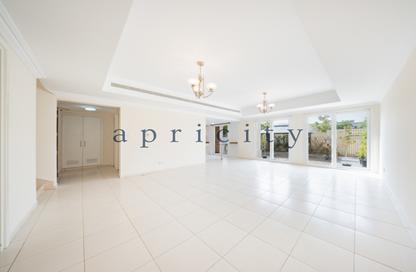 Villa - 3 Bedrooms - 3 Bathrooms for rent in Springs 4 - The Springs - Dubai