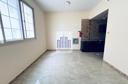Apartment - Studio - 1 Bathroom for rent in Fire Station Road - Muwaileh - Sharjah
