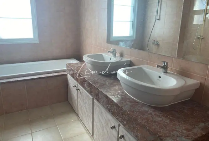 165582413 - Property Image 2