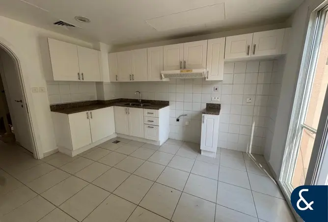153283900 - Property Image 2
