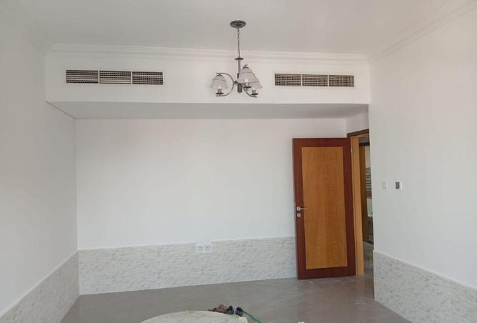 73843300 - Property Image 3