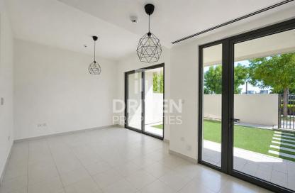 Villa - 4 - 4 for rent in Parkside 3 - Emaar South - Dubai South (Dubai World Central) - Dubai Villa - 4 - 4 for rent in Parkside 3 - Emaar South - Dubai South (Dubai World Central) - Dubai