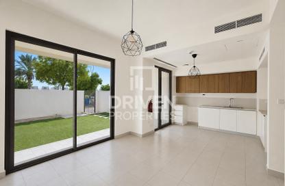 Villa - 4 - 4 for rent in Parkside 3 - Emaar South - Dubai South (Dubai World Central) - Dubai Villa - 4 - 4 for rent in Parkside 3 - Emaar South - Dubai South (Dubai World Central) - Dubai