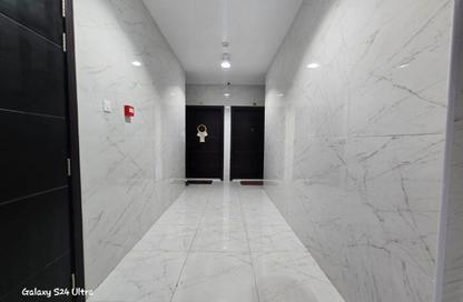 عمارة بالكامل - استوديو - 8 حمامات للبيع في الراشدية 1 - الراشدية - عجمان