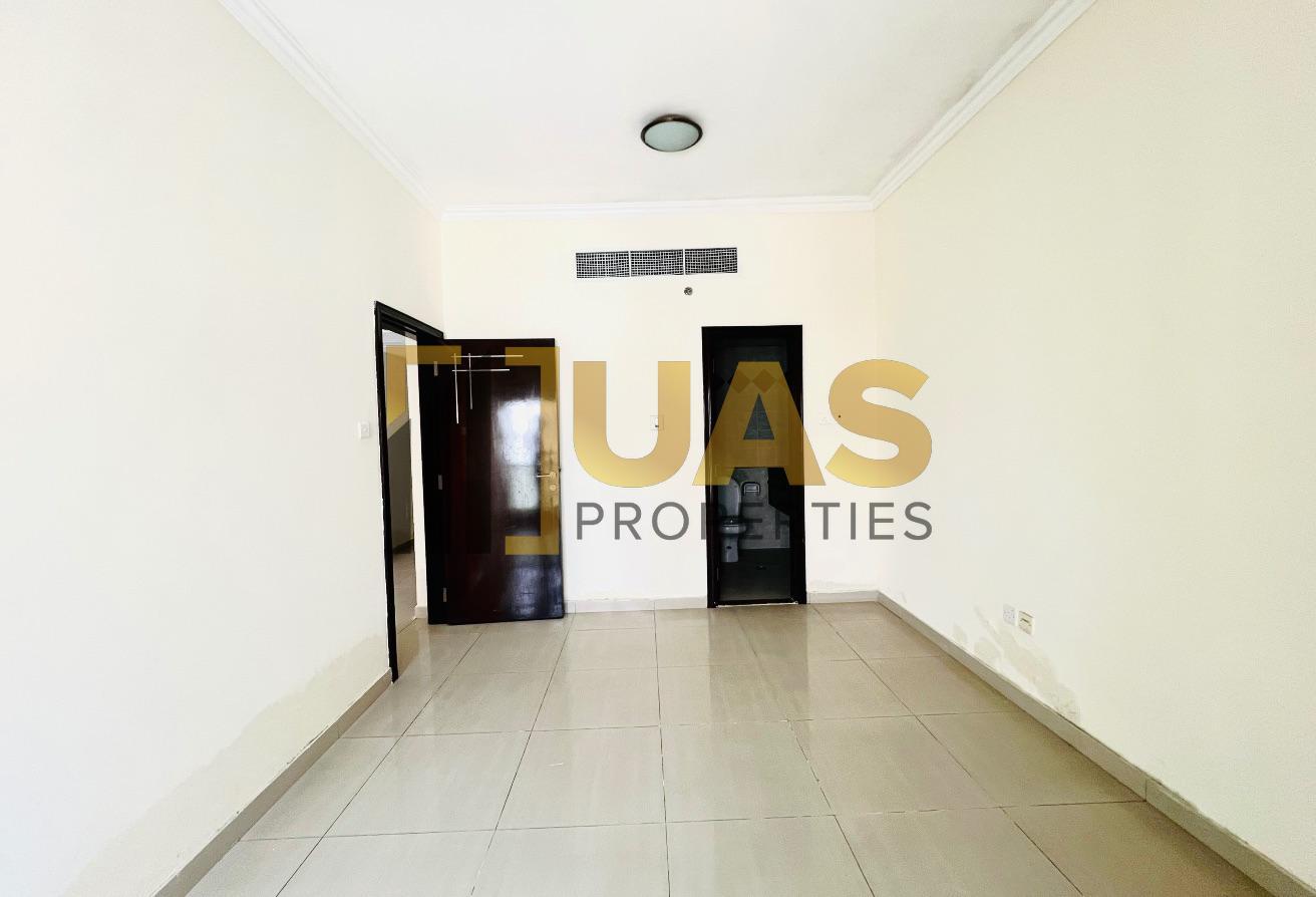 Stunning 1bhk | Family building | Prime location photo 3