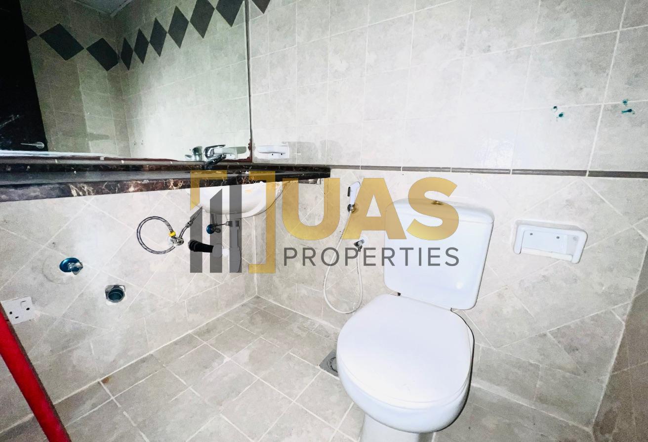 Stunning 1bhk | Family building | Prime location photo 6