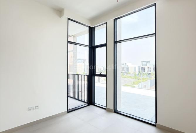 3-bed townhouse in Mudon Al Ranim 7 · Brand new — photo 3