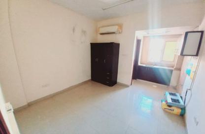 Apartment - Studio - 1 for rent in Fire Station Road - Muwaileh - Sharjah