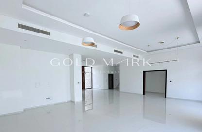 Villa - 5 - 5 for sale in Queens Meadow - Damac Hills - Dubai