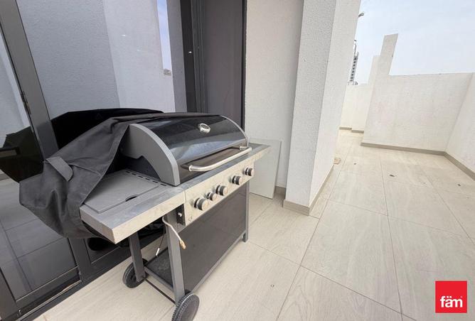 94025568 - Property Image 3