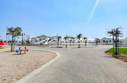 Villa - 5 - 6 for sale in Fay Alreeman - Al Shamkha - Abu Dhabi