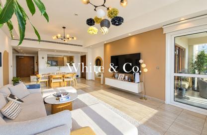 Apartment - 2 - 4 for sale in Marina Residences 4 - Marina Residences - Palm Jumeirah - Dubai