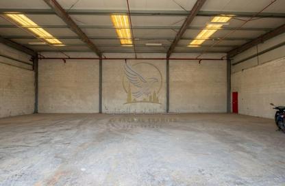Warehouse - Studio - 1 for rent in Al Sajaa S - Al Sajaa - Sharjah