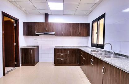 Villa - 4 - 6 for rent in Al Rashidiya - Dubai