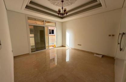 Apartment - 3 Bedrooms - 3 Bathrooms for rent in Al Mowaihat 3 - Al Mowaihat - Ajman