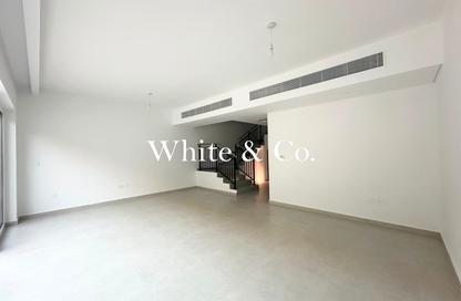 Townhouse - 4 - 4 for rent in Verona - Damac Hills 2 - Dubai Townhouse - 4 - 4 for rent in Verona - Damac Hills 2 - Dubai