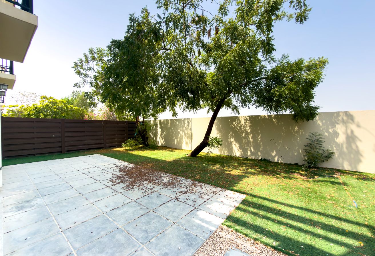 4 bedroom villa in Al Habtoor Polo Resort and Club - The Residences: 25