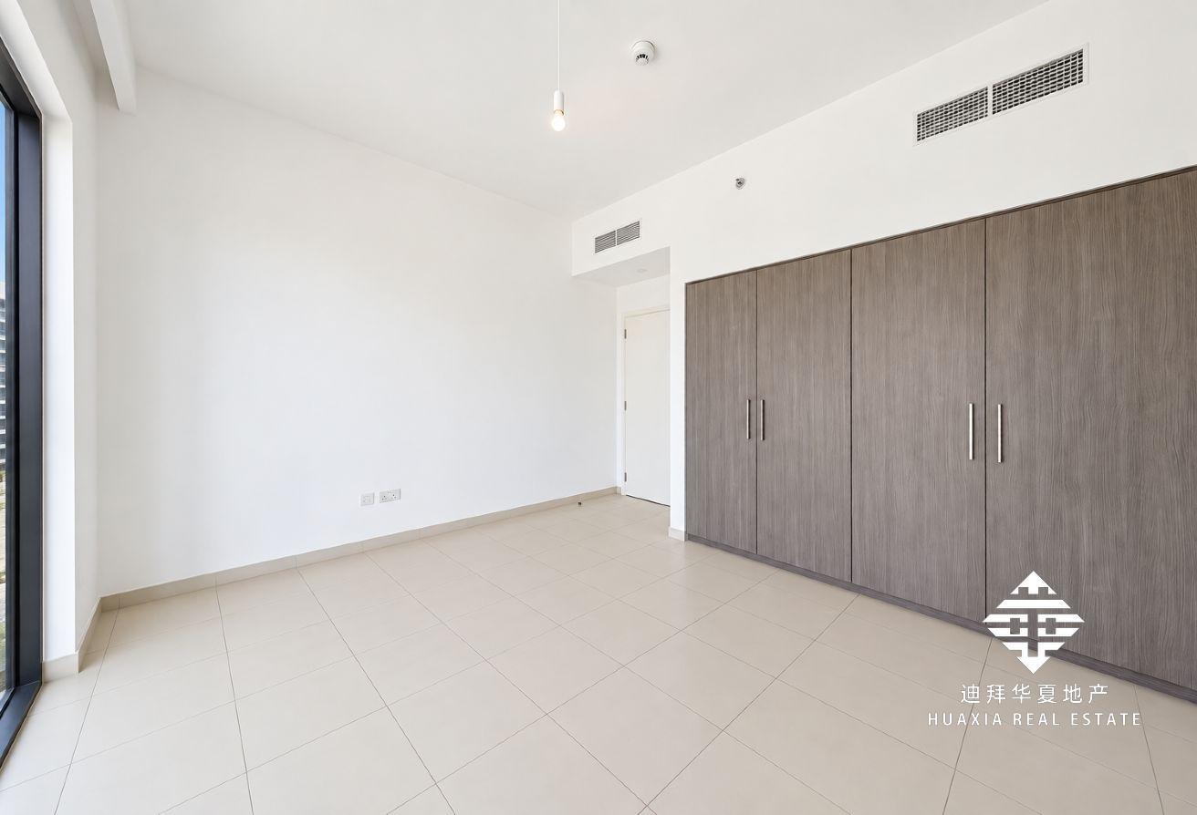 Direct Park Access |Boulevard View|Well Maintained photo 5