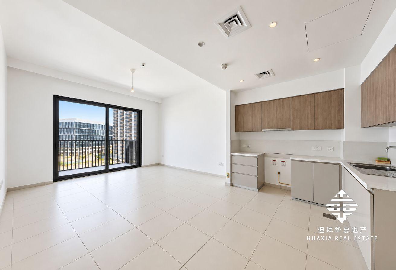 Direct Park Access |Boulevard View|Well Maintained photo 2
